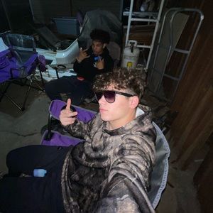 Meet your Posher, Gavin